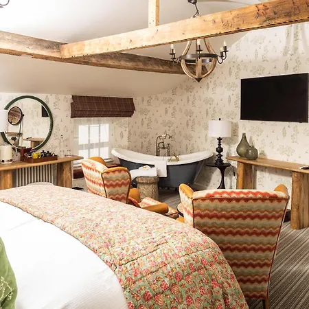 The Dalesman Country 4*