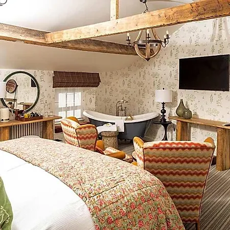 The Dalesman Country 4*